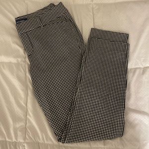 Old Navy Pixie Mid Rise Pants
